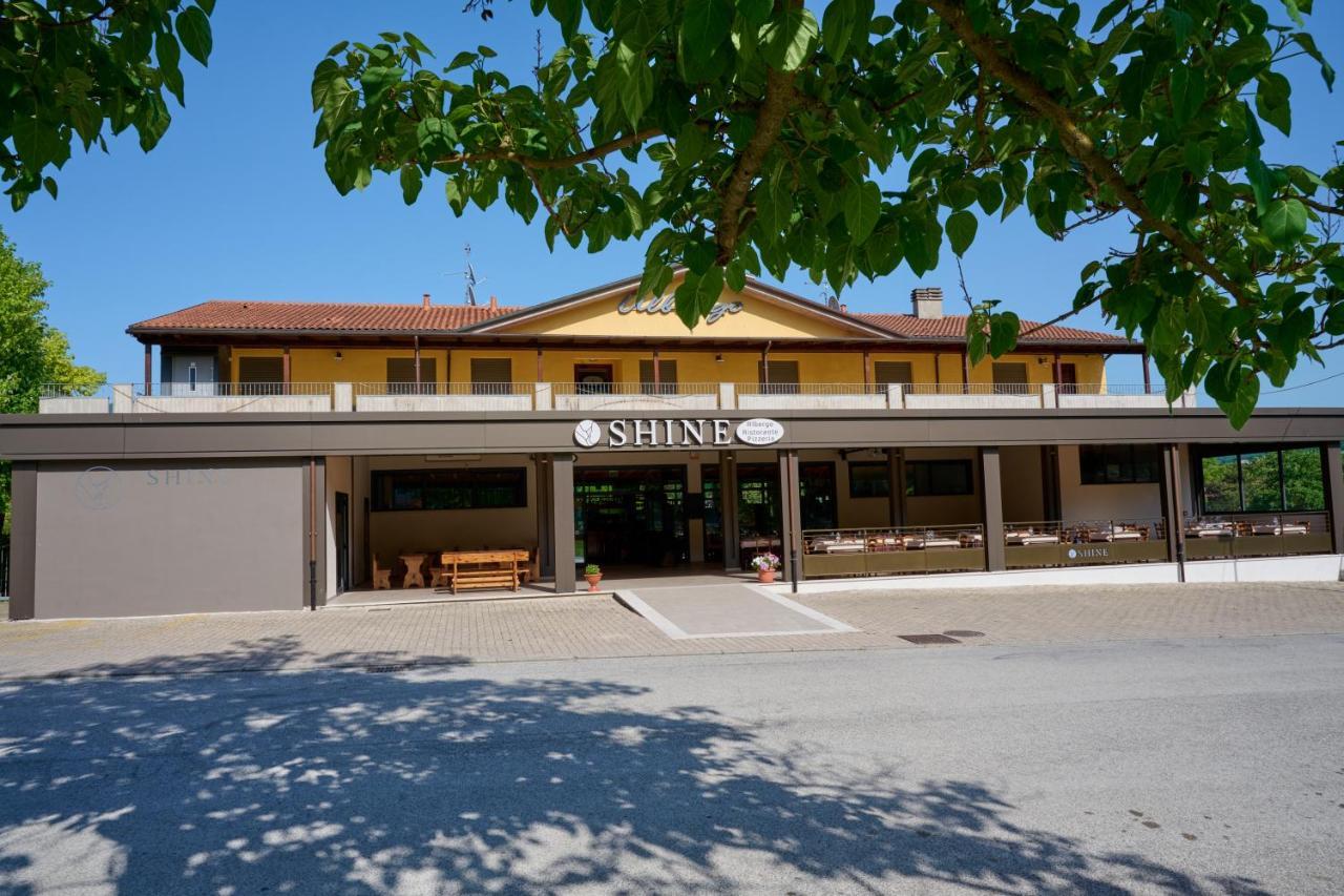 Albergo Shine Acqualagna Esterno foto
