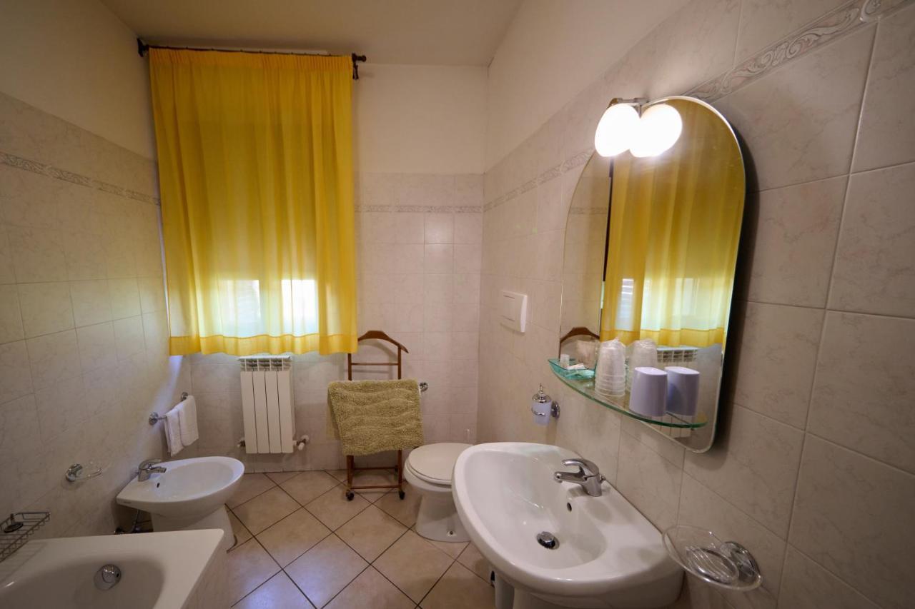 Albergo Shine Acqualagna Esterno foto