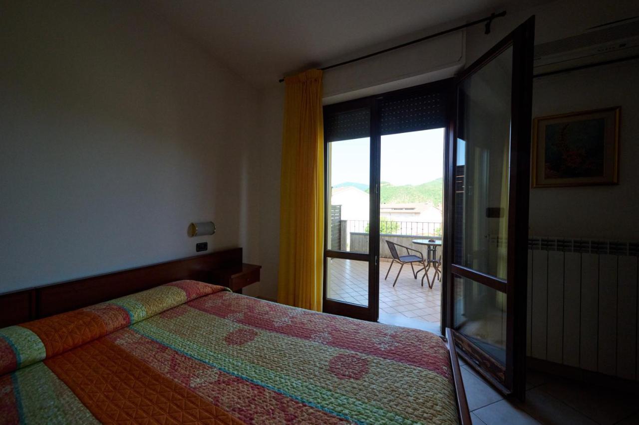 Albergo Shine Acqualagna Esterno foto