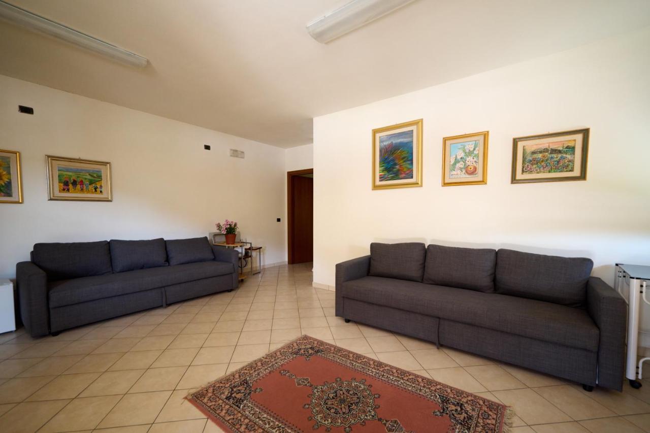 Albergo Shine Acqualagna Esterno foto